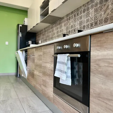 Eleni Free Parking Apartment